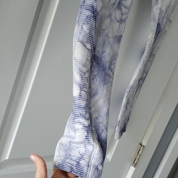 Offline by Aerie workout/yoga legging! - Picture 5 of 10